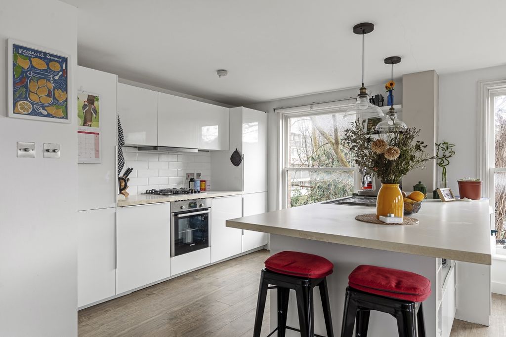 Property photo 3 of 15 094A9276