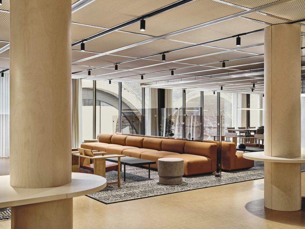 Property photo 3 of 7 Lounge.Jpg