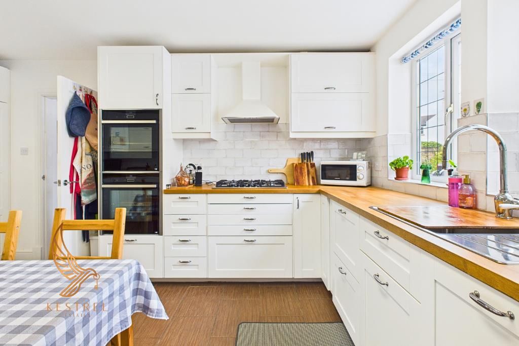 Property photo 3 of 30 11.Png