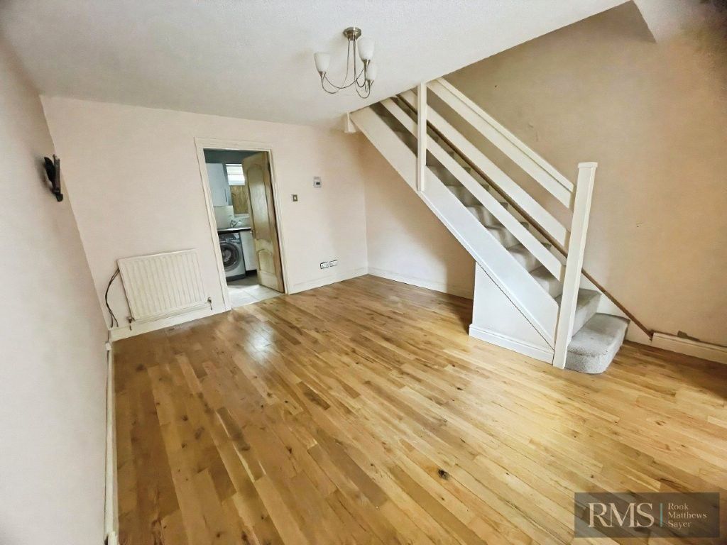 Property photo 3 of 11 Photo 12