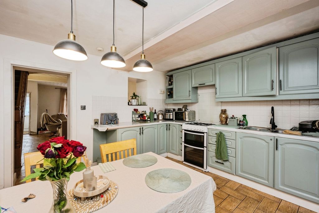 Property photo 1 of 19 Pbox-Img.Jpg