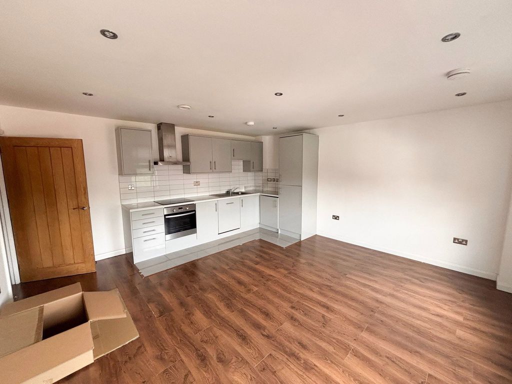Property photo 2 of 6