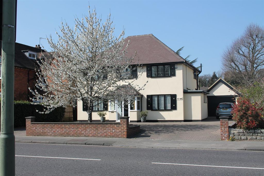 Property photo 1 of 19