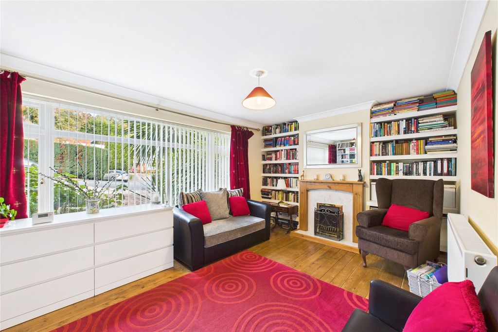 Property photo 3 of 13 Picture No. 32