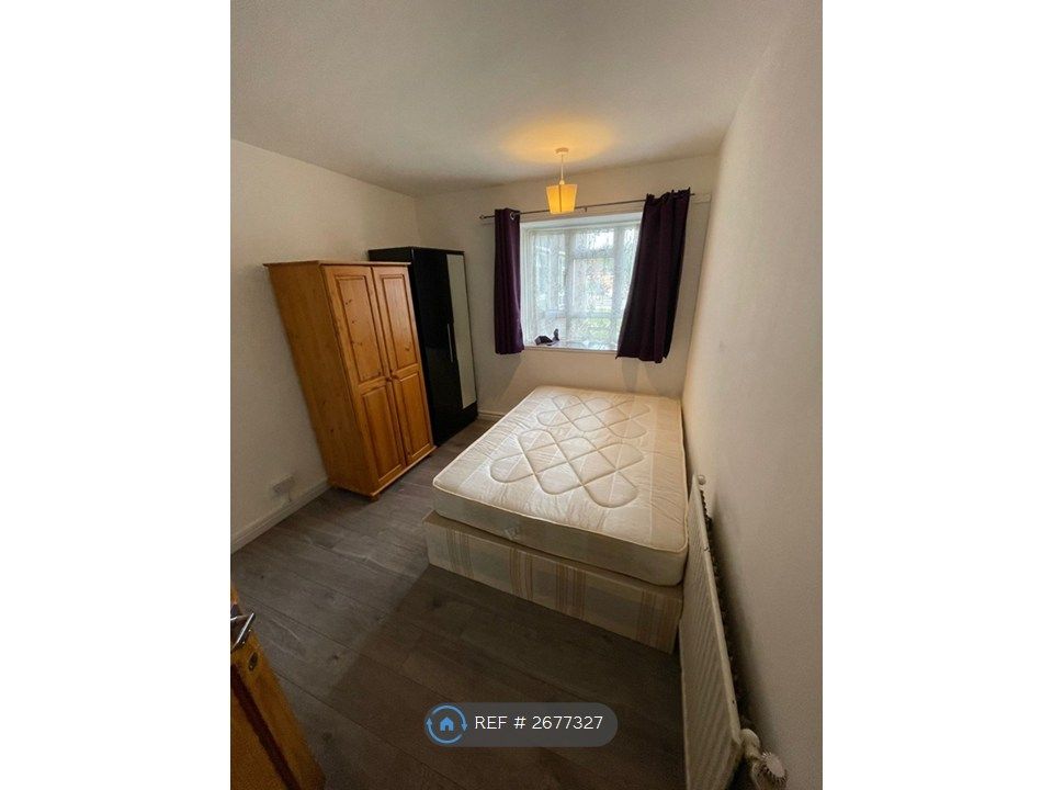 Property photo 1 of 2