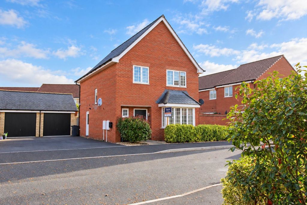 Property photo 1 of 30