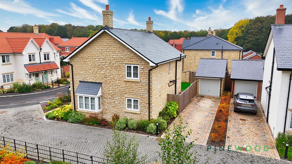 Property photo 2 of 37 Side / Rear (Exterior)