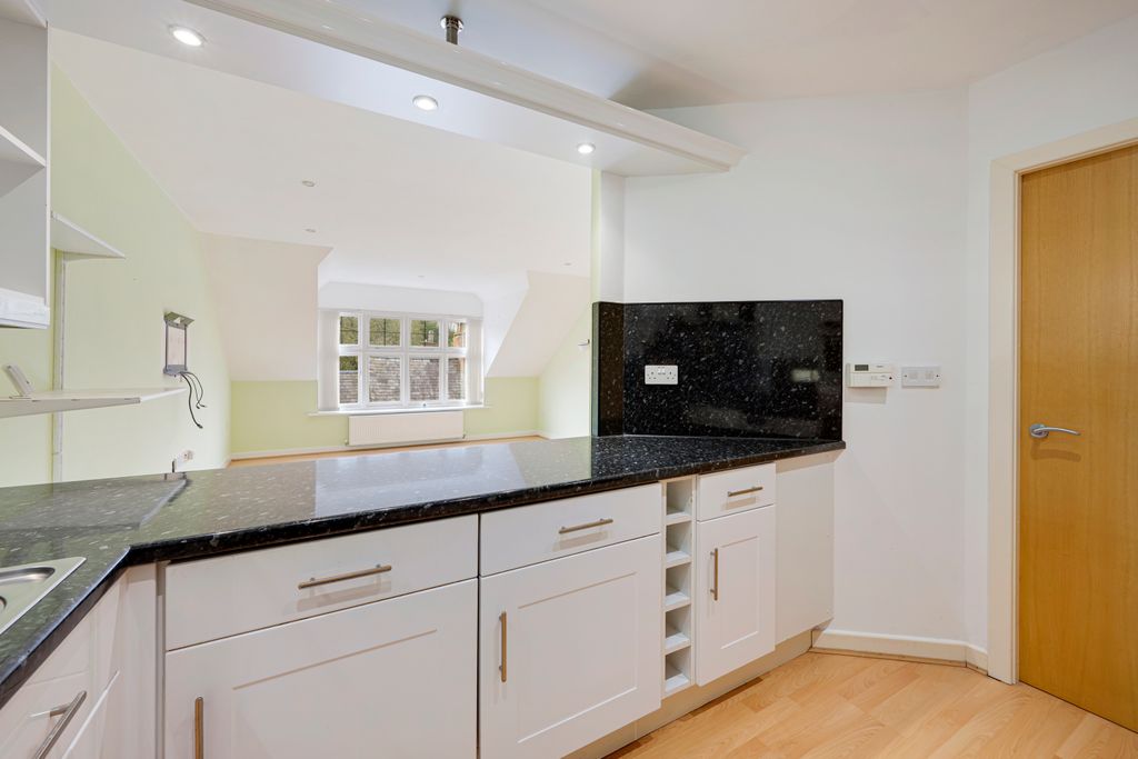 Property photo 3 of 13 Kitchen