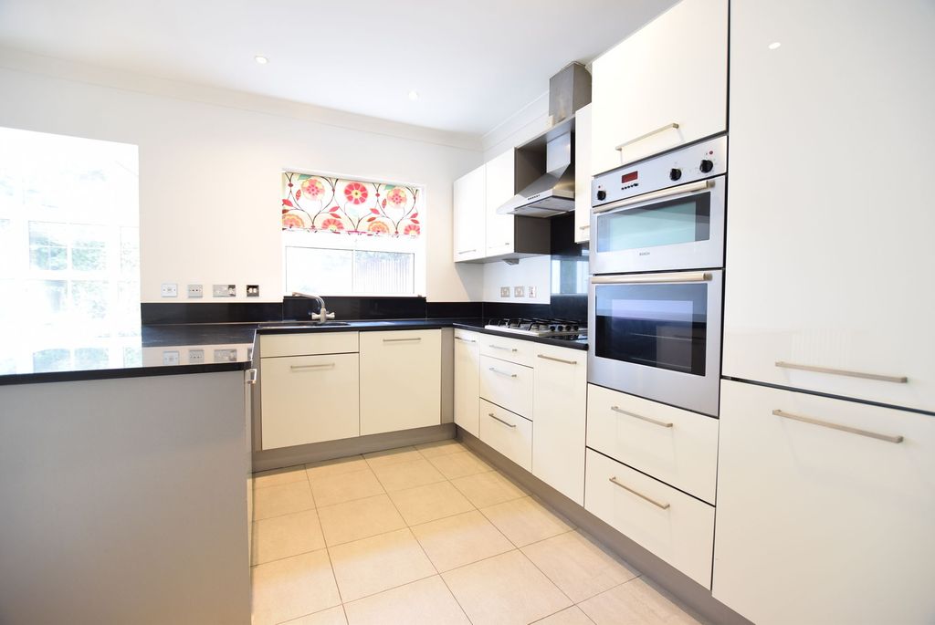 Property photo 2 of 13 Kitchen