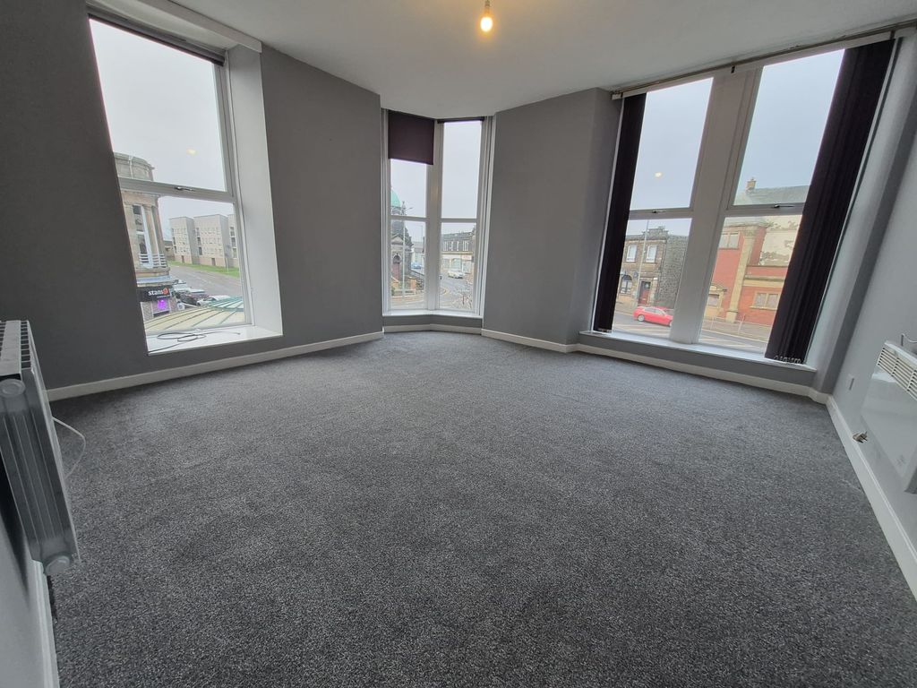 Property photo 1 of 10 Lounge