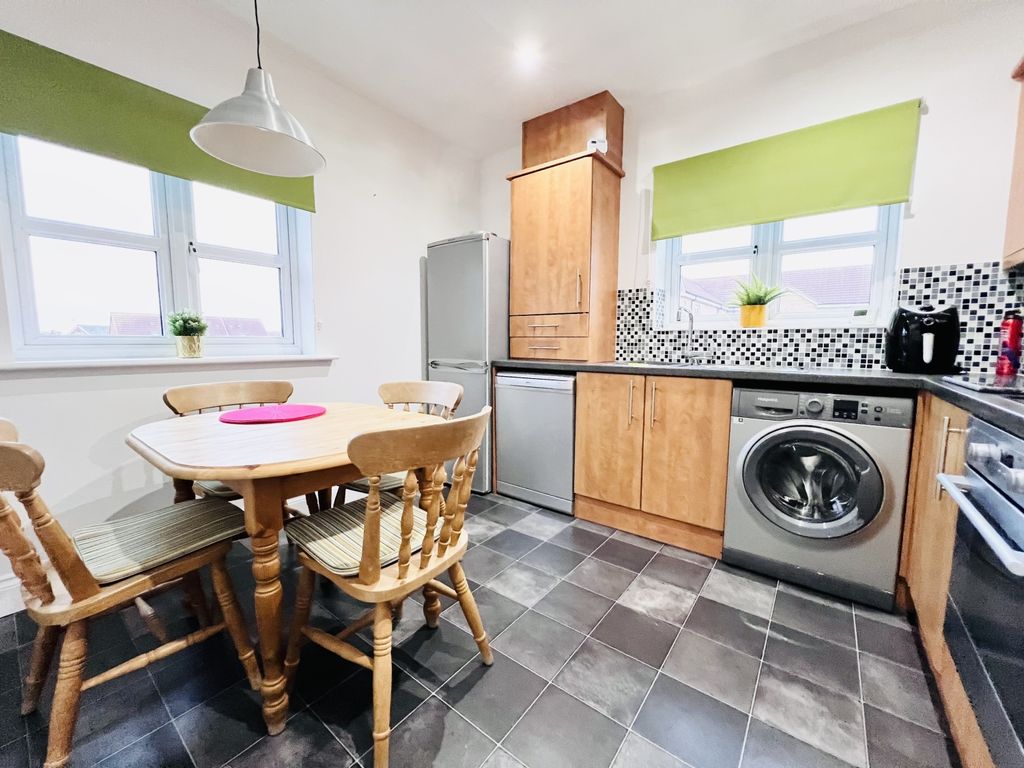 Property photo 3 of 11 Img_5811