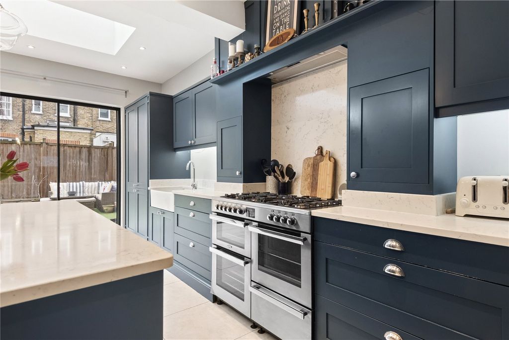 Property photo 3 of 17 Picture No. 27