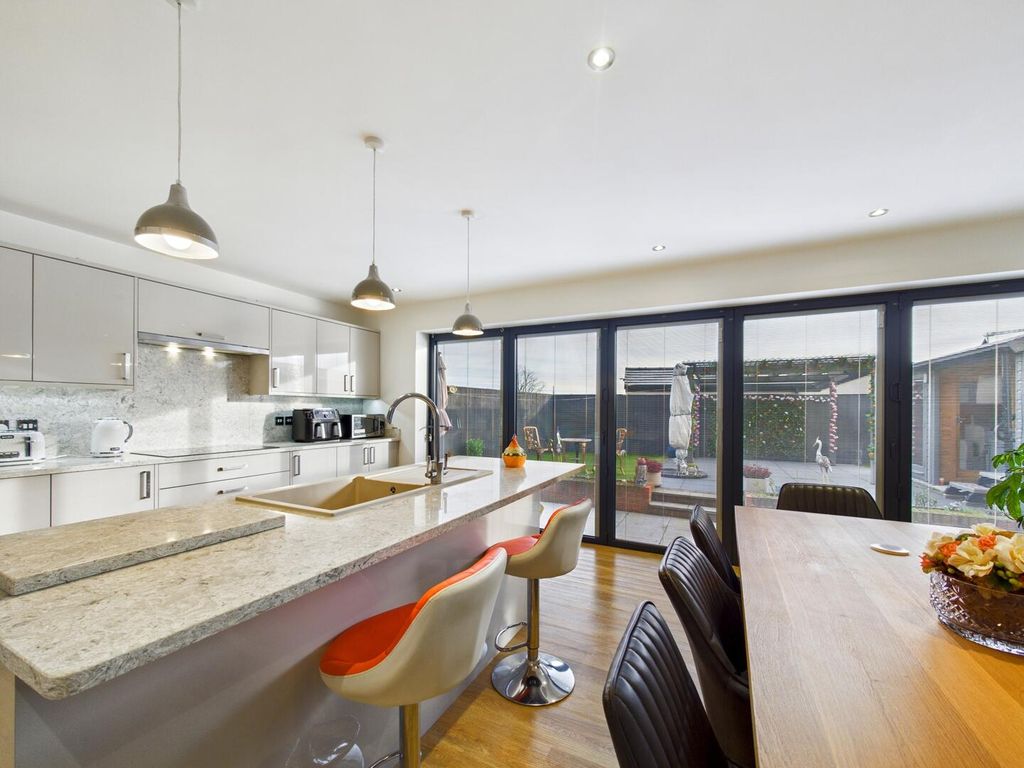 Property photo 2 of 35 Kitchen