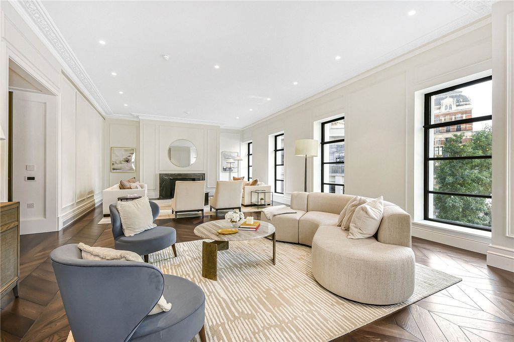 Property photo 1 of 24 Reception Room