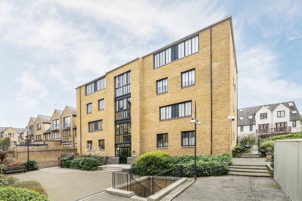 Property photo 1 of 6