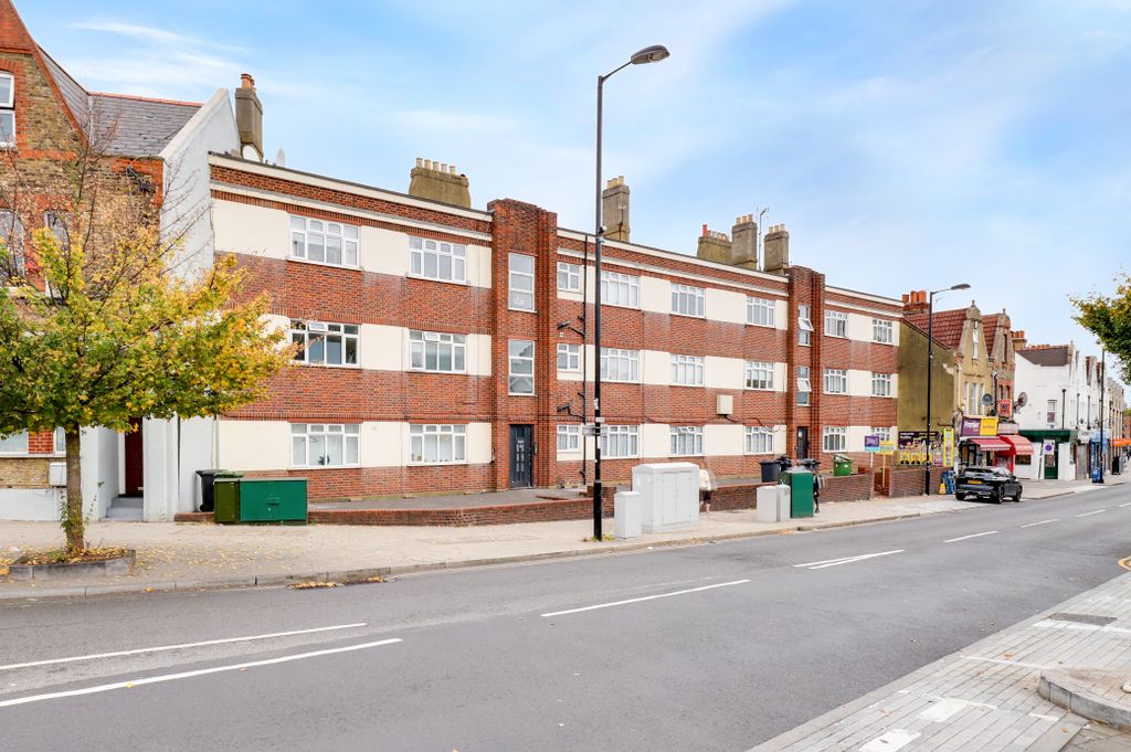 Property photo 1 of 9 1.External.Jpg