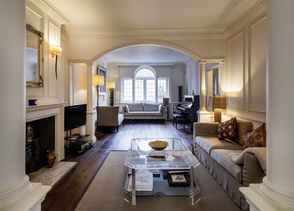 Property photo 3 of 15 7527_008.Jpg