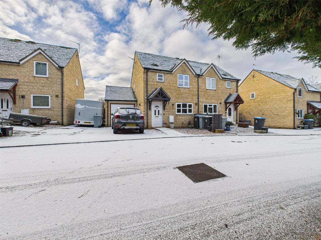 Property photo 1 of 14 Picture No. 02