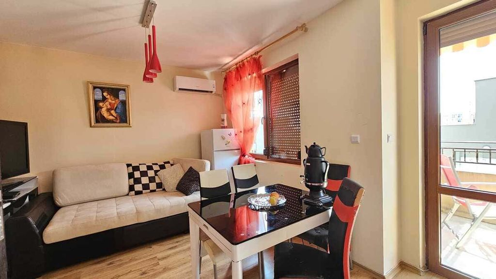 Property photo 3 of 21