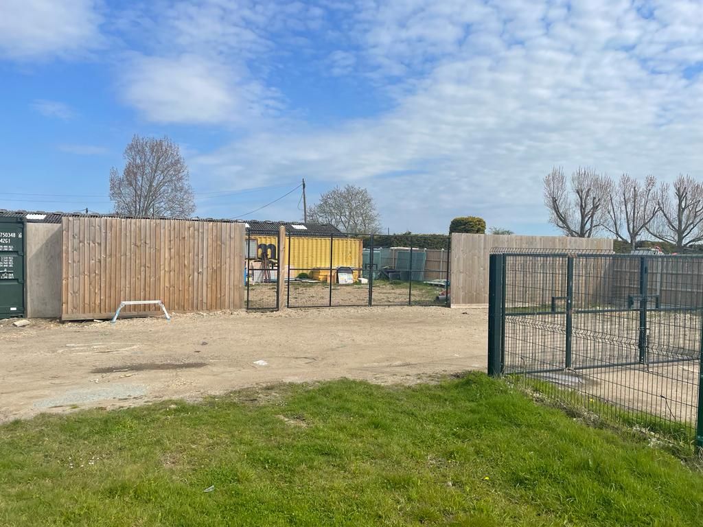 Property photo 1 of 1