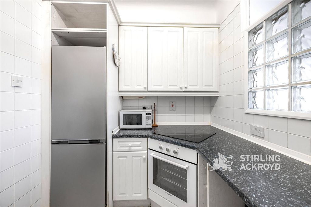 Property photo 3 of 11 Picture No. 01