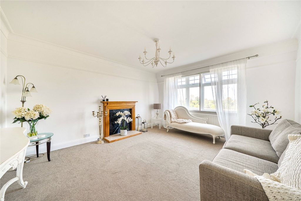 Property photo 2 of 11 Picture No. 22