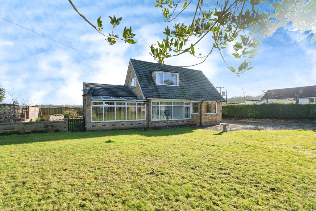 Property photo 1 of 17 Photography