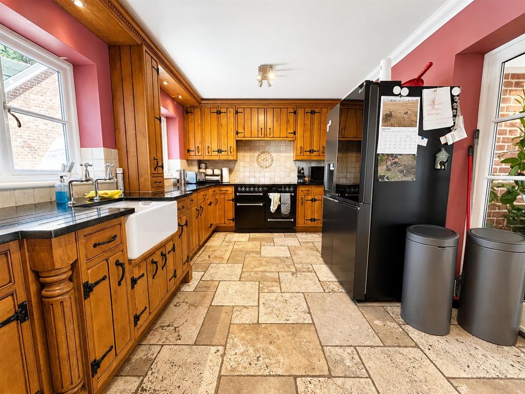Property photo 2 of 45 Kitchen