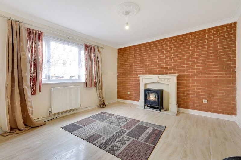 Property photo 2 of 10 4685611