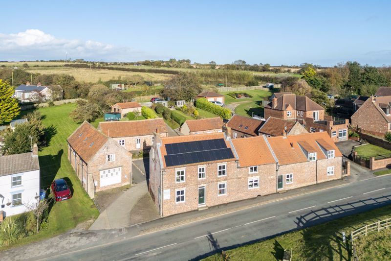 Property photo 2 of 42 Manor Farm Holiday Cottages