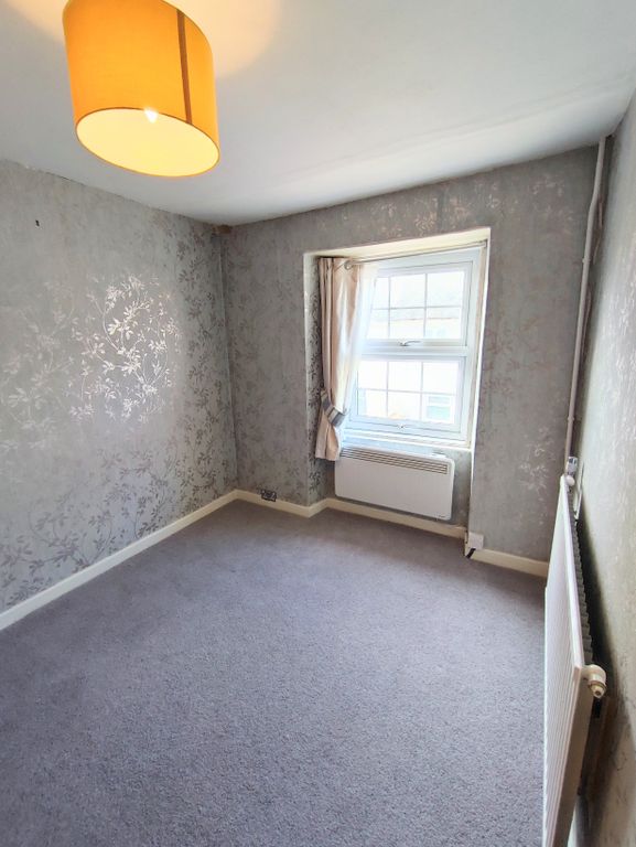 Property photo 2 of 9 Image