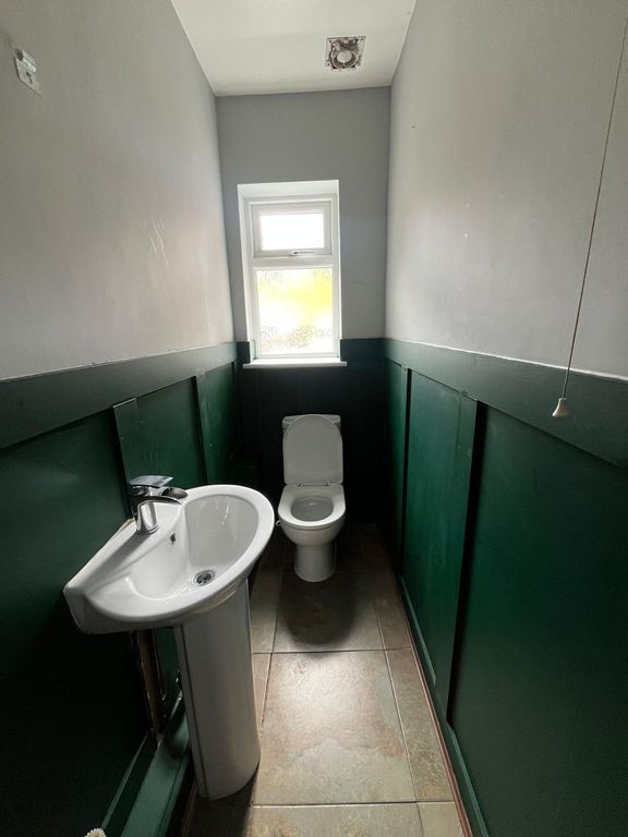 Property photo 3 of 11