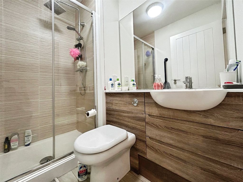 Property photo 2 of 19 Shower Room