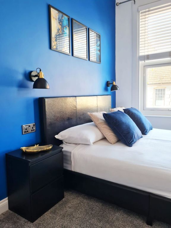 Property photo 3 of 6