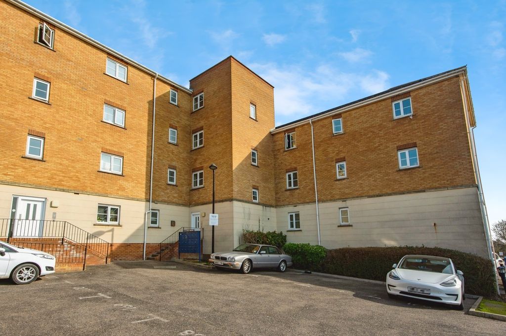 Property photo 1 of 13