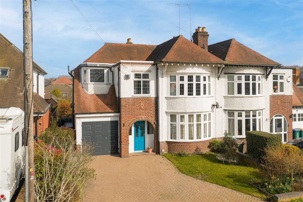 Property photo 1 of 35 Cannon Hill Road - Creative House Studio _20260305