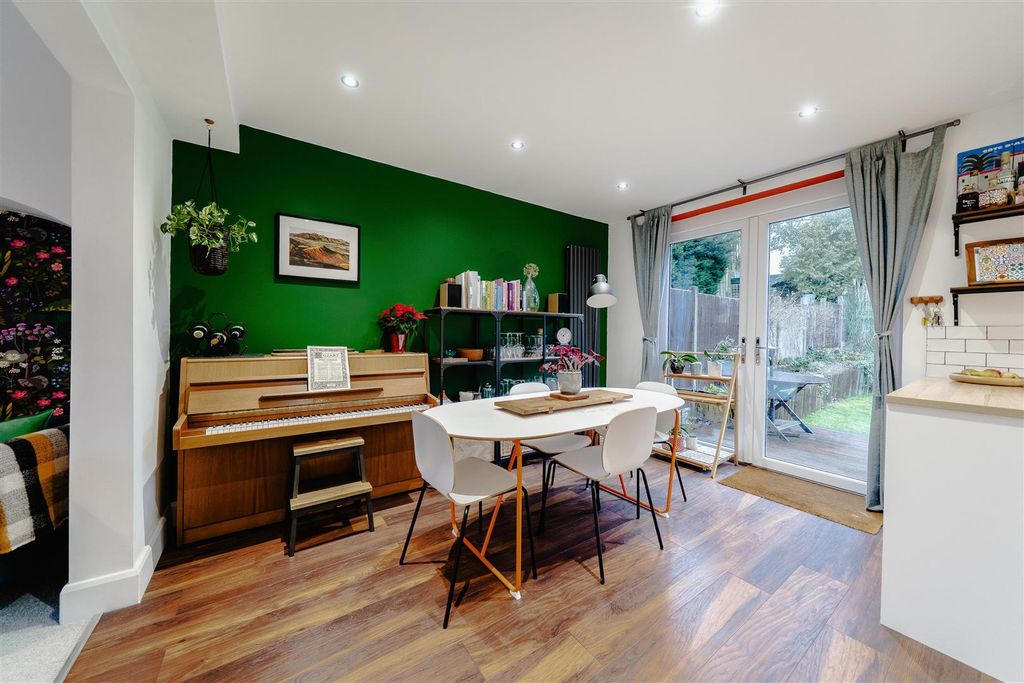 Property photo 3 of 22 Dining Area