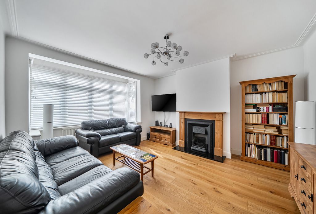 Property photo 2 of 19 Living Room