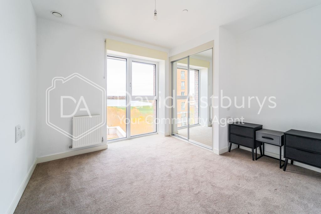 Property photo 3 of 18 Ndb00630