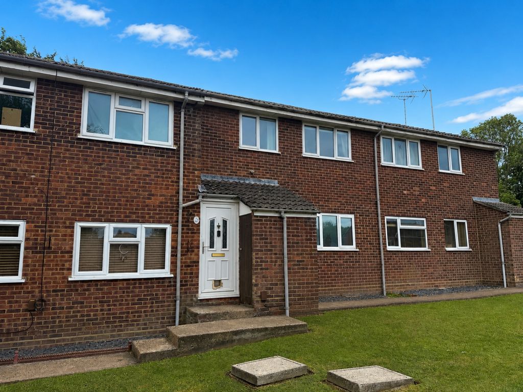 Property photo 1 of 7 40 Meadow Gardens