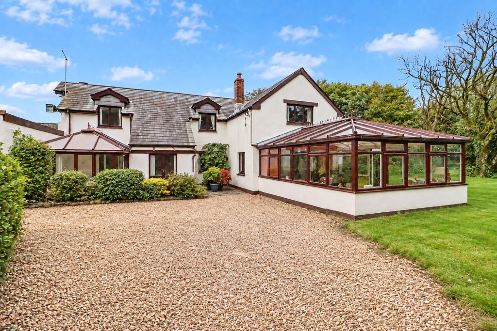Property photo 1 of 43 Picture No. 71