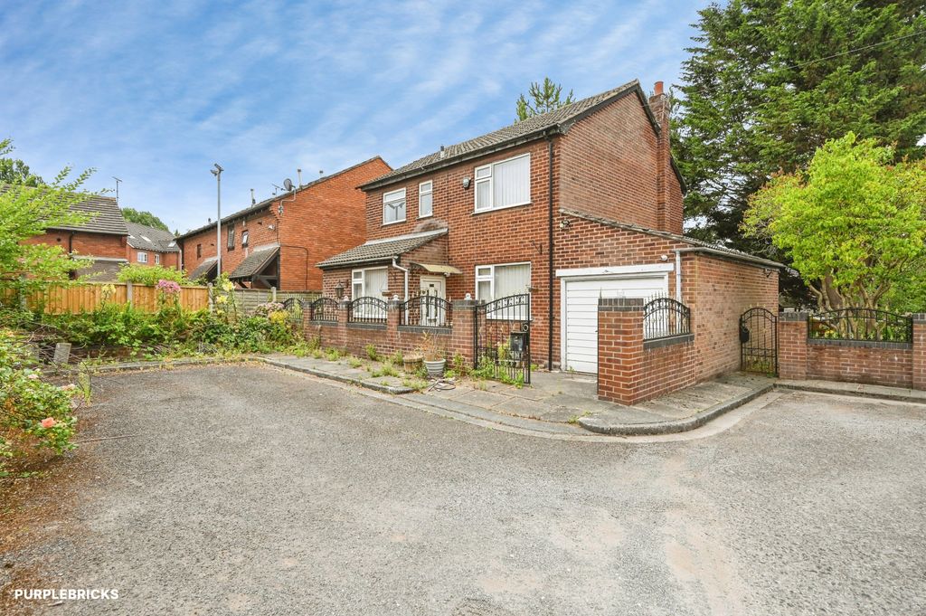 Property photo 1 of 22