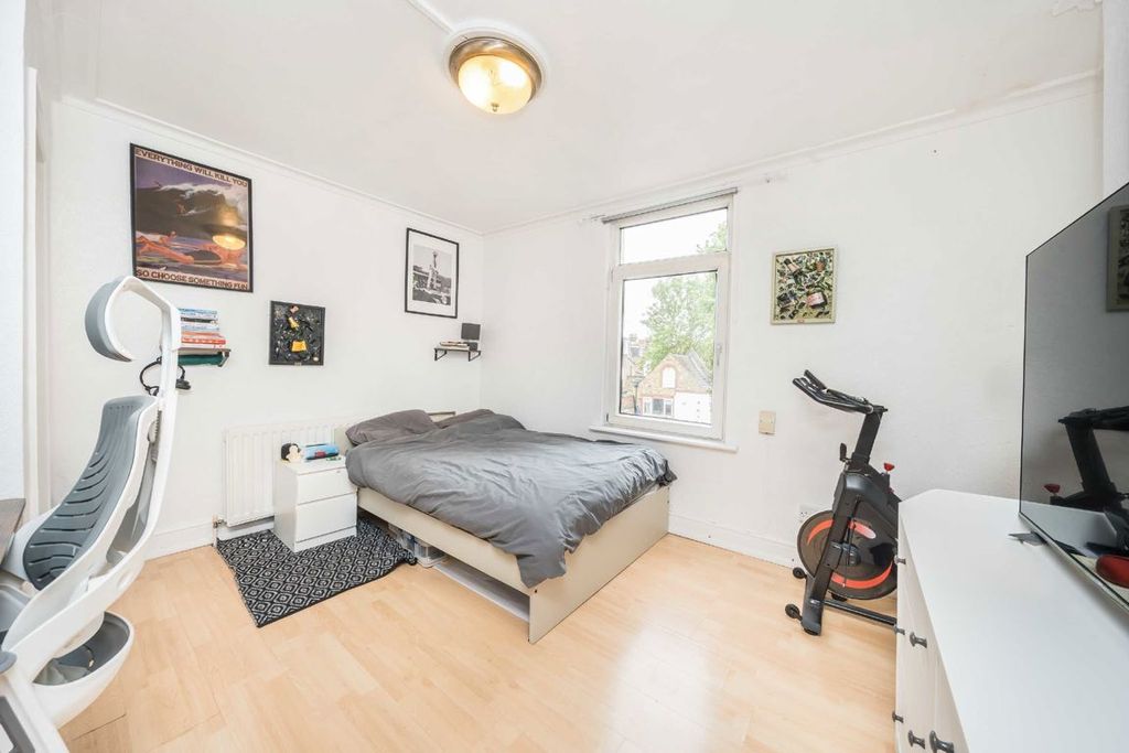 Property photo 3 of 3