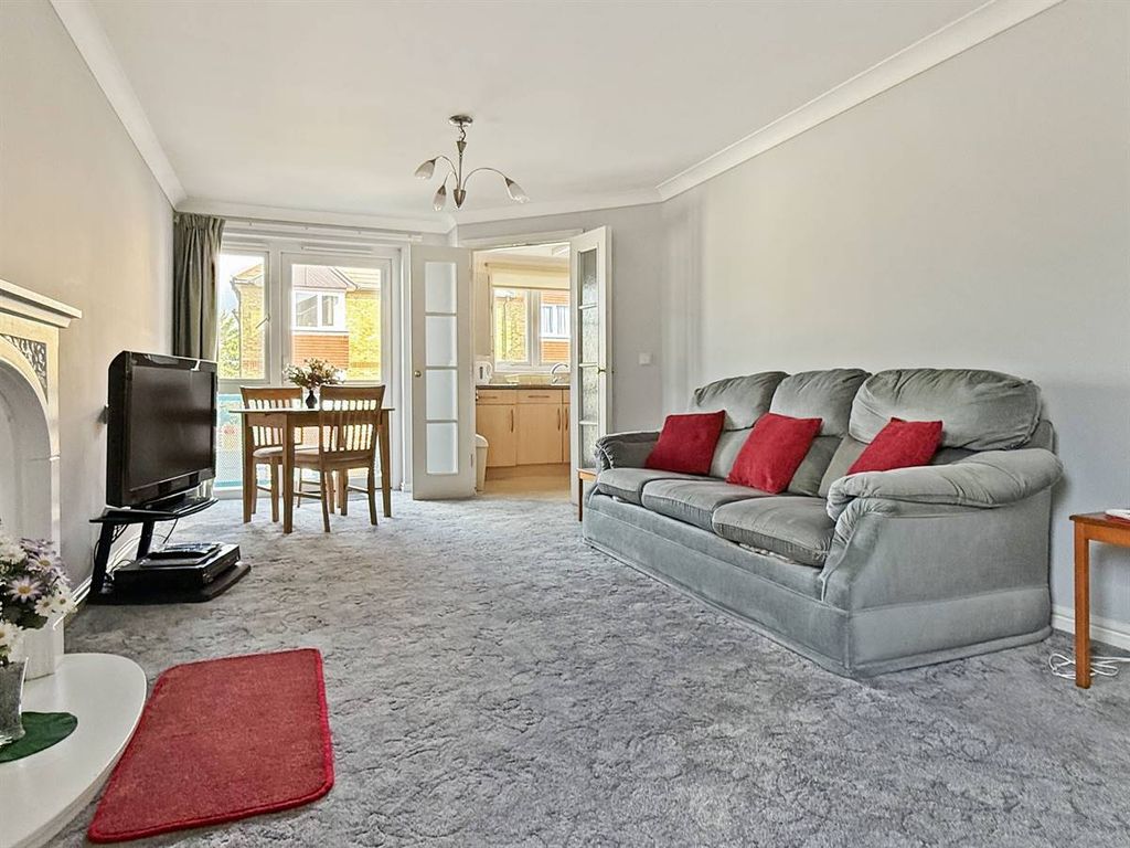 Property photo 3 of 17