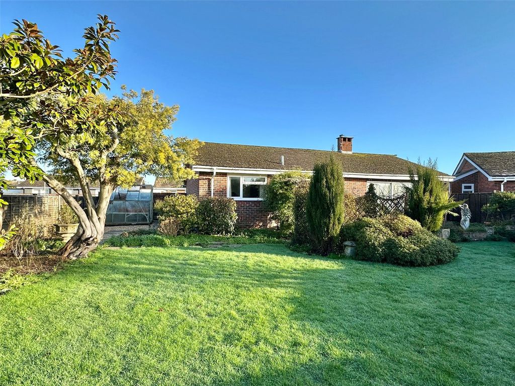 Property photo 2 of 16 Picture No. 27