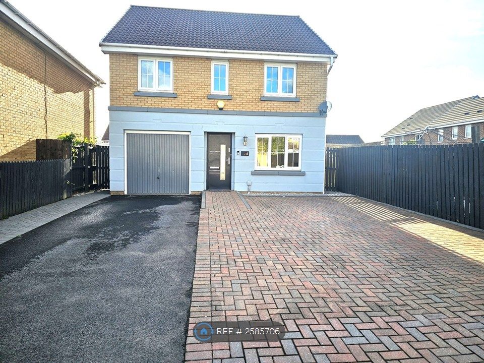 Property photo 1 of 13 Front View