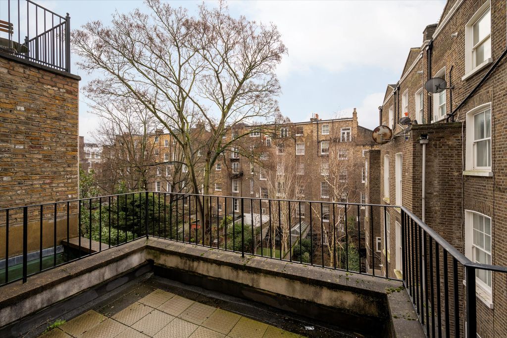 Property photo 3 of 21 Image