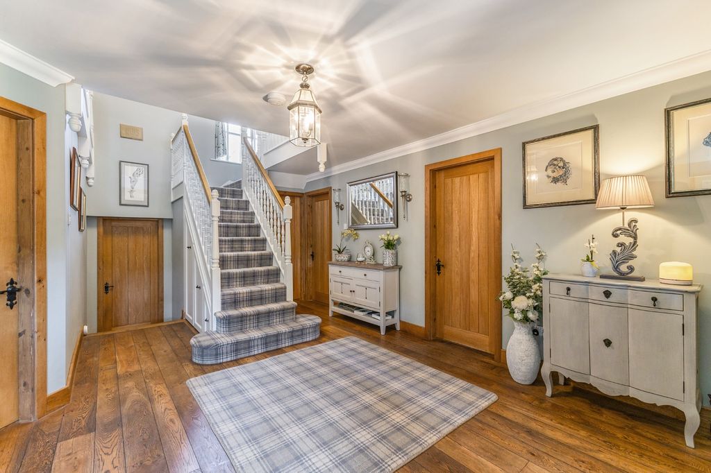 Property photo 3 of 23 A9Bf08B8-Df30-4B4B-8276-F702d5Ed054B