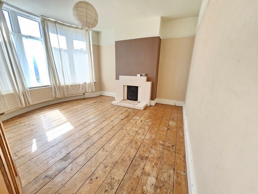 Property photo 3 of 22 20260423_142821