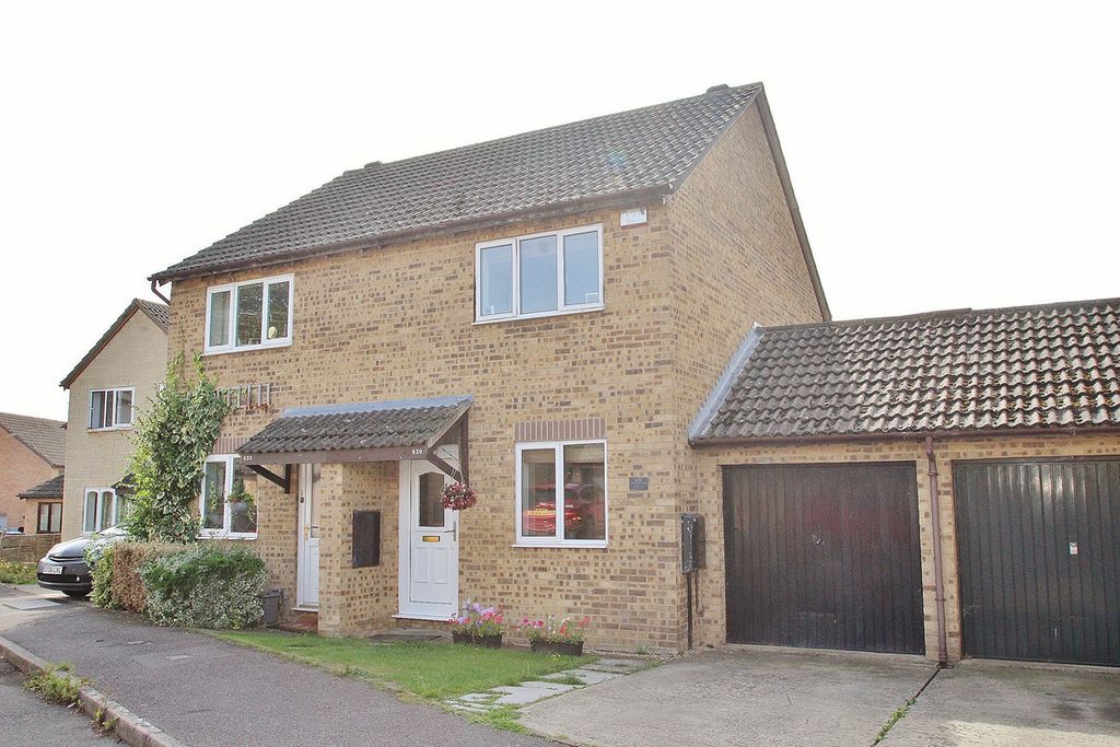 Property photo 1 of 9